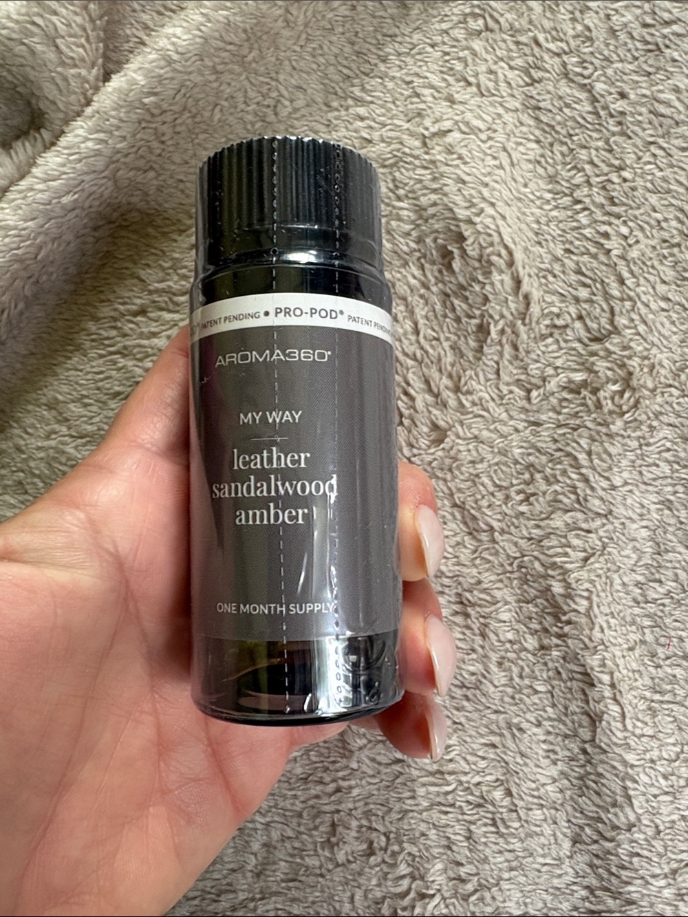 Aroma360 My Way Leather Sandalwood Amber Scent Pod - Black
